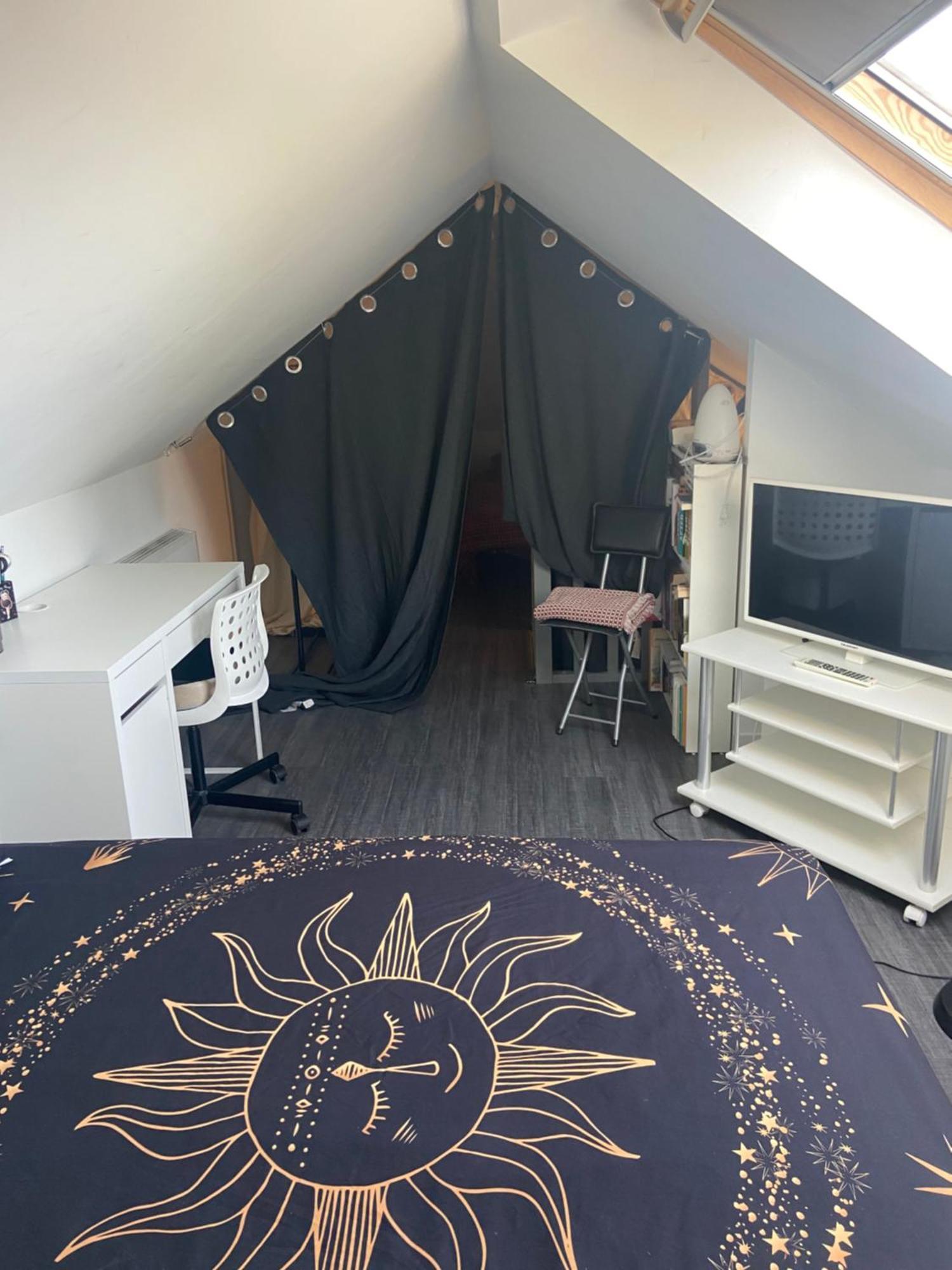B&B Du Clos Menil อานีแย-ซูร์-แซน ภายนอก รูปภาพ